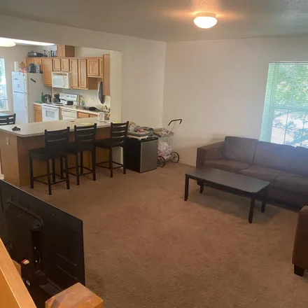Rent this 1 bed room on unnamed road in Clovis, CA 93612