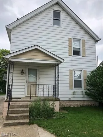 Buy this 3 bed house on 2750 Alma Avenue in Youngstown, OH 44509