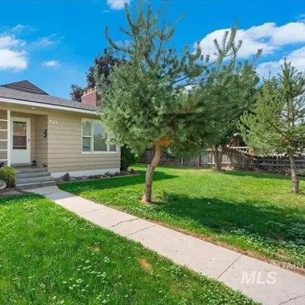 Buy this 5 bed house on 235 Elmore Avenue in Nampa, ID 83651