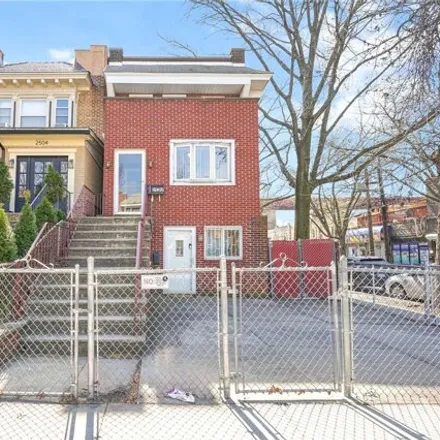 Buy this 5 bed house on 22-01 Crescent Street in New York, NY 11105