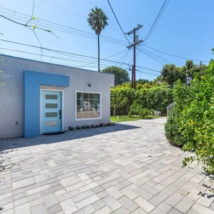 Rent this studio house on Greenfield Avenue in Los Angeles, CA 90025