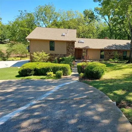 Buy this 4 bed house on 833 Hunters Point in Catoosa, Rogers County
