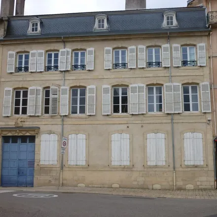 Image 3 - 2 Rue de la Charité, 54300 Lunéville, France - Apartment for rent