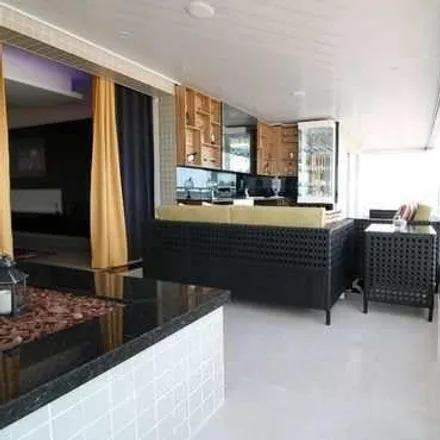 Buy this 3 bed apartment on Avenida Presidente Castelo Branco in Aviação, Praia Grande - SP