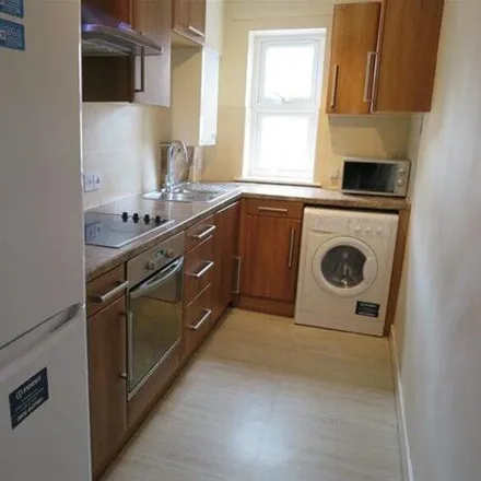 Image 2 - NEF Istanbul, 212-214 Cowley Road, Oxford, OX4 1UQ, United Kingdom - Apartment for rent