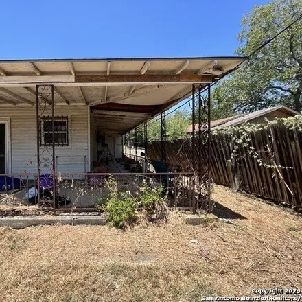 Image 5 - 676 Marbauch Avenue, San Antonio, TX 78237, USA - House for sale