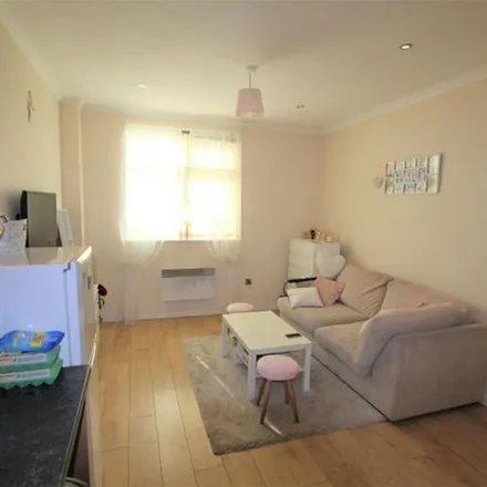 Rent this 1 bed apartment on 31-43 Western Road in Leicester, LE3 0GD