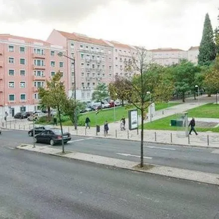 Image 8 - República "A Desordem dos Engenheiros", Avenida Almirante Reis 256, 5º D, 1000-052 Lisbon, Portugal - Apartment for rent