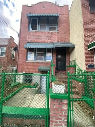 Buy this 5 bed house on 162 East 59th Street in New York, NY 11203