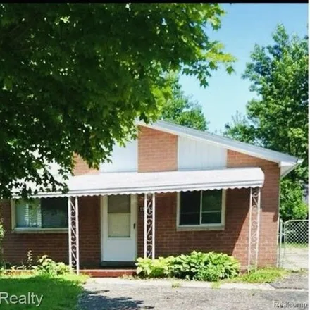Rent this 3 bed house on BP Shop in 25775 Eureka Road, Taylor