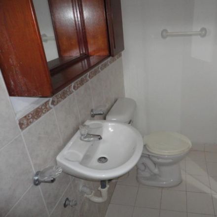 Rent this 2 bed apartment on Carrera 69 in Los Chorros, Perímetro Urbano Santiago de Cali