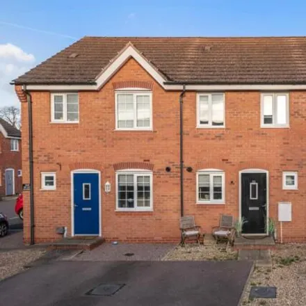 Buy this 2 bed townhouse on Hathersage Close in Grantham, NG31 7GP