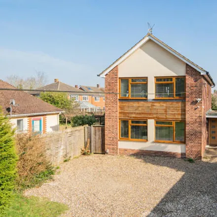 Buy this 4 bed house on Halls Lane in Shinfield Road, Wokingham