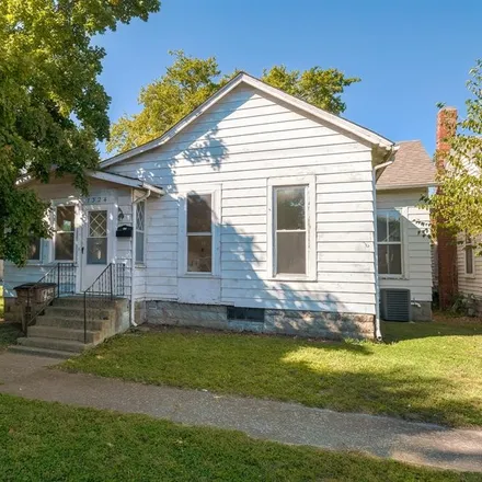 Buy this 2 bed house on 1324 Pearl Street in Columbus, IN 47201