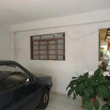 Buy this 2 bed house on Rua Antônio Pratavieira in Loteamento de Interesse Social Cidade Aracy, São Carlos - SP