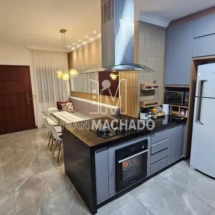 Buy this 3 bed house on Vendinha in Rua Guacyra, Jardim Atlântico