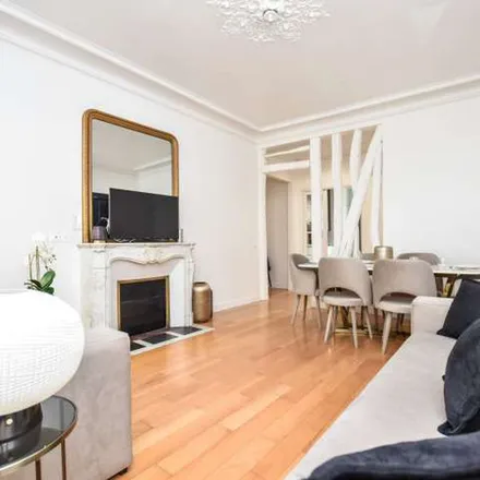 Rent this 3 bed apartment on 16 Rue Galvani in 75017 Paris, France