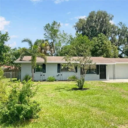 Buy this 3 bed house on 960 Lakeshore Blvd in Bartow, Florida
