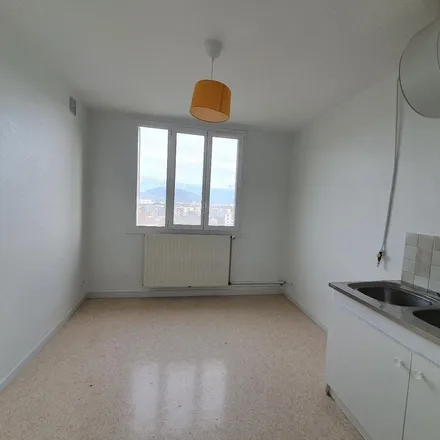 Image 3 - 101 bis Avenue Aristide Briand, 38600 Fontaine, France - Apartment for rent
