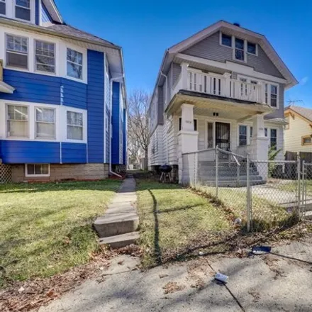 Buy this studio house on 2612 North 48th Street in Milwaukee, WI 53210