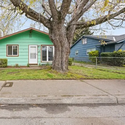 Buy this 3 bed house on 10021 Southeast Harold Street in Portland, OR 97266