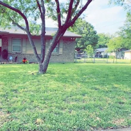 Buy this 2 bed house on 927 Pampa Drive in Mesquite, TX 75149