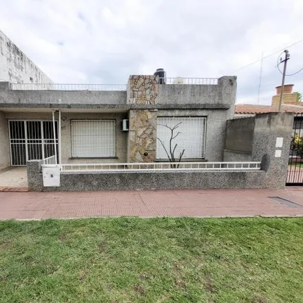 Buy this 1 bed house on Avenida Bernheim 8240 in El Gráfico, Rosario