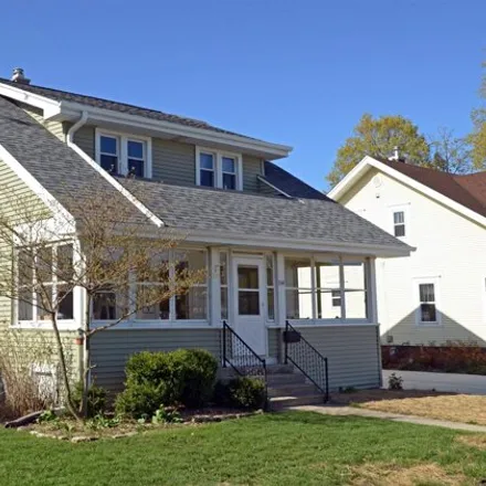Buy this 3 bed house on 346 East Dodge Street in Jefferson, WI 53549