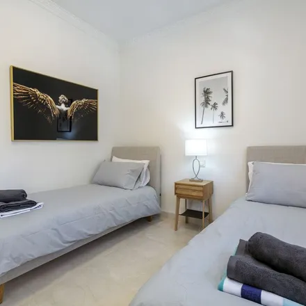 Image 5 - Avenida Atolon de Coral, Marbella, Spain - Apartment for rent
