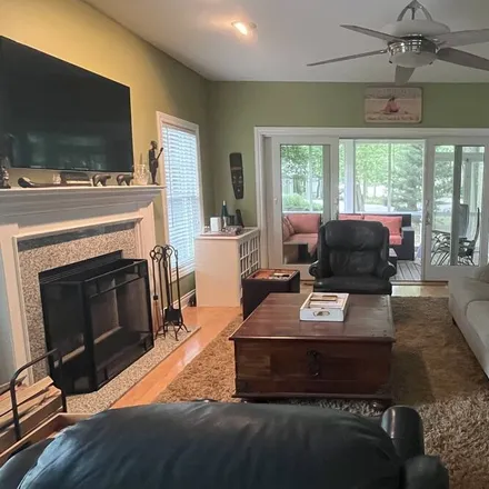 Rent this 4 bed house on South Haven in MI, 49090