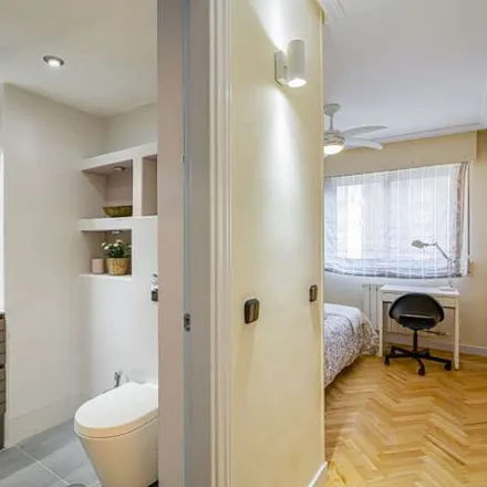 Image 2 - Madrid, Calle de José Bergamín, 38, 28030 Madrid - Apartment for rent