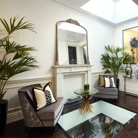 Image 3 - 10 South Eaton Place, London, SW1W 9ES, United Kingdom - Townhouse for rent