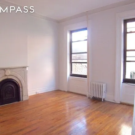 Image 3 - 167 Gates Avenue, New York, NY 11238, USA - Townhouse for rent