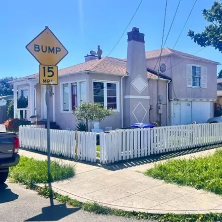 Buy this 4 bed house on 789 17th Street in Richmond, CA 94875