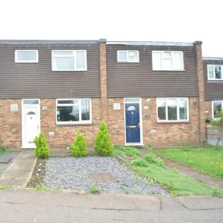 Buy this 3 bed house on Southend Road in Stanford-le-Hope, SS17 7AJ
