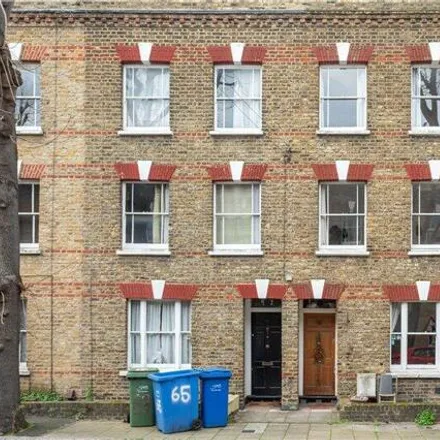 Buy this 4 bed house on Henshaw Street in London, SE17 1PD