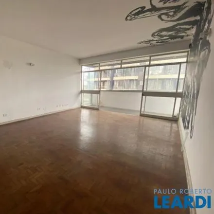 Rent this 3 bed apartment on Rua dos Pinheiros 773 in Pinheiros, São Paulo - SP