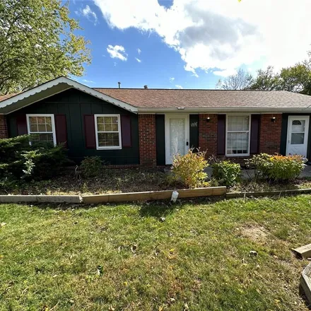 Image 2 - 6013 Wixshire Drive, Indianapolis, IN 46254, USA - House for sale