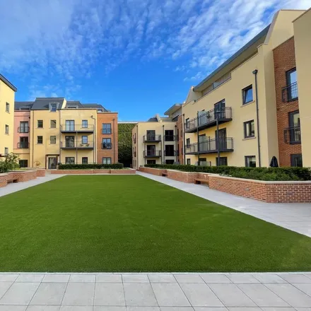 Rent this 1 bed apartment on Farnham Leisure Centre in Dogflud Way, Hale