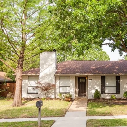 Rent this 3 bed house on 383 Gwendola Drive in McKinney, TX 75071