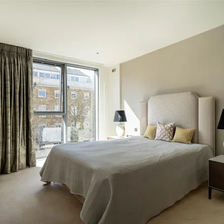 Image 4 - Compton House, Waterfront Drive, London, SW10 0BF, United Kingdom - Apartment for rent