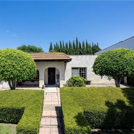 Image 4 - 2555 N Delta St, Orange, California, 92865 - House for sale