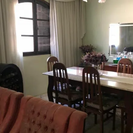 Buy this 3 bed apartment on Rua Evaristo da Veiga in Jardim Amália, Volta Redonda - RJ