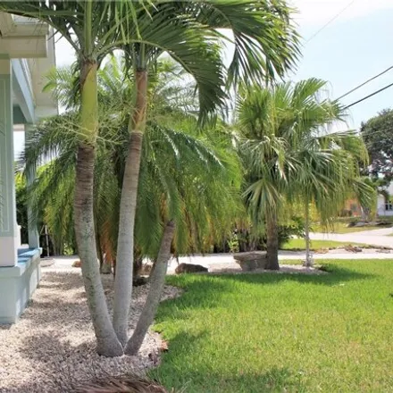 Image 3 - 324 14th Place, Indian River County, FL 32960, USA - House for rent