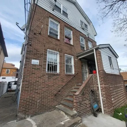 Rent this 2 bed house on 1705 Hammersley Avenue in New York, NY 10469
