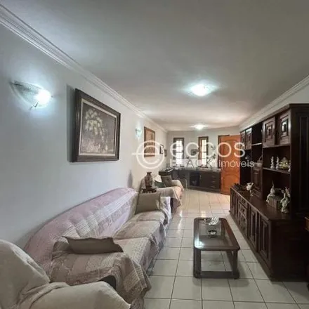 Buy this 3 bed house on Alameda W 8 in Residencial Gramado, Uberlândia - MG