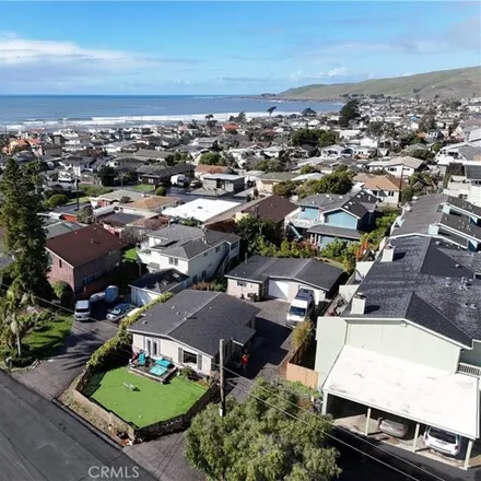 Buy this 2 bed house on 99 13th Street in Cayucos, San Luis Obispo County
