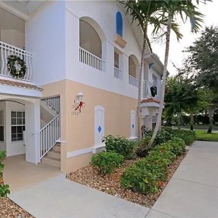 Rent this 3 bed condo on 3053 Horizon Lane in Collier County, FL 34109