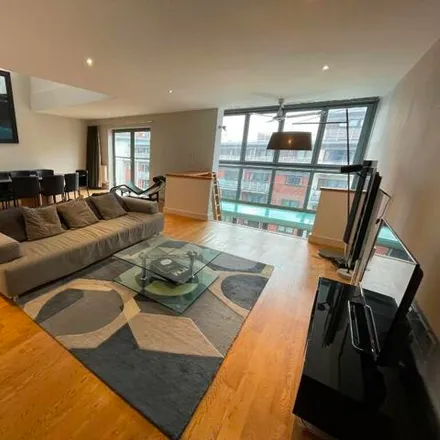 Rent this 3 bed apartment on The Distillery in 23 Sheepcote Street, Park Central