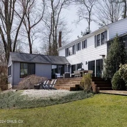 Image 4 - 83 Burning Tree Road, Greenwich, CT 06830, USA - House for sale